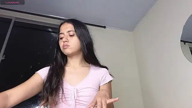 ViolettaSummer's cam snapshot