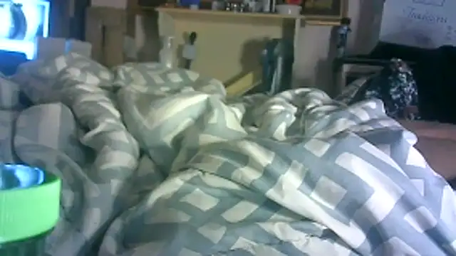 ON3YOULLN3VER_FIR3's cam snapshot