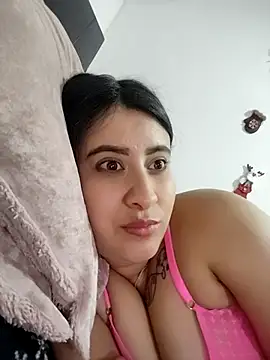 mialorents's cam snapshot