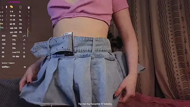 EmelySwickheimer live sex cam