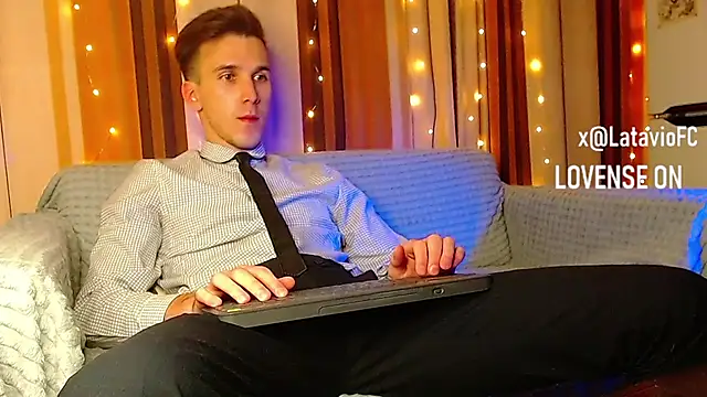 Midnighter_ live sex cam