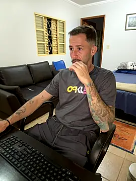 Lucasjandre live sex cam