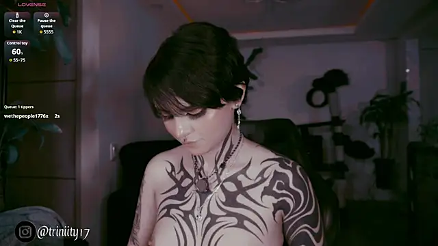 Trinity___s's cam snapshot