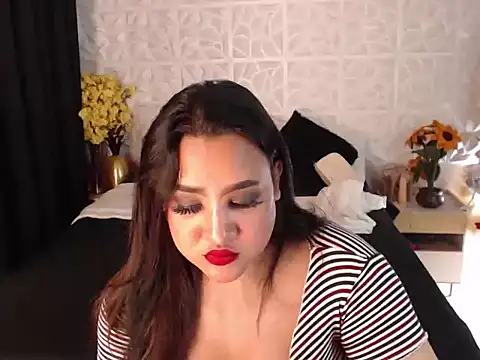 Hotcum_ella live sex cam