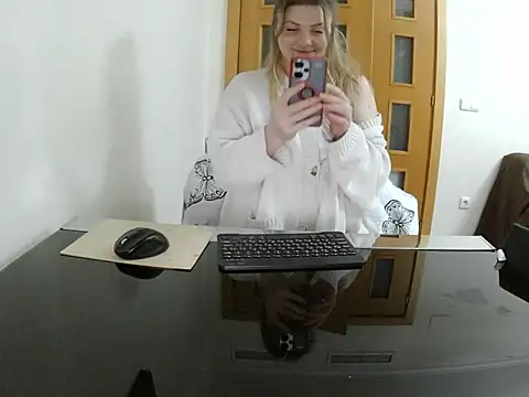 Adelyxveex's cam snapshot