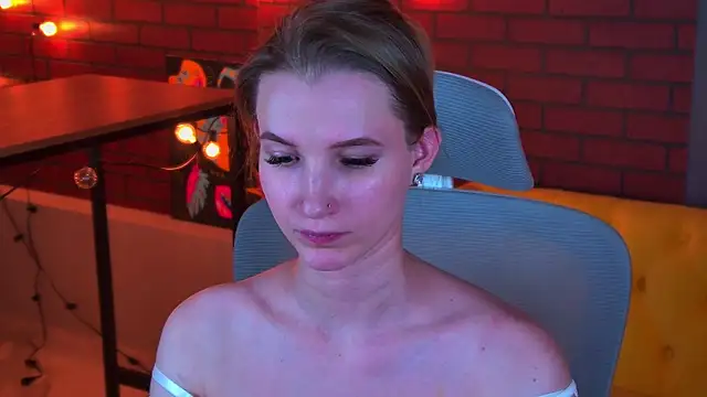 Megan_Rodgers's cam snapshot