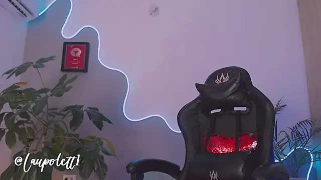 LauPolett's cam snapshot