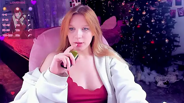 KarambaMoon's cam snapshot