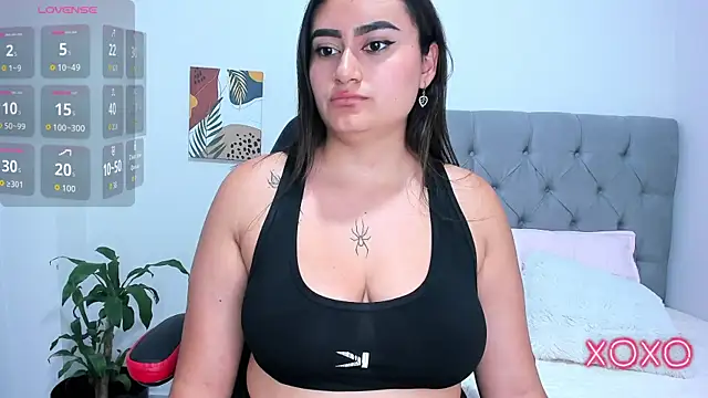 Mia_love_06's cam snapshot