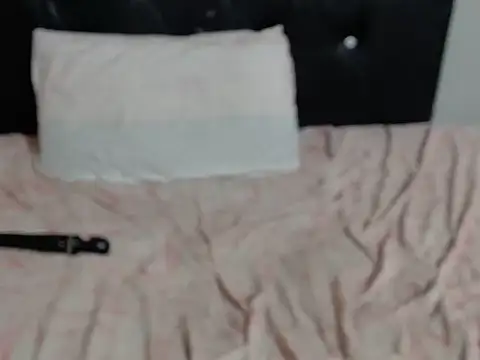 SexyBubblies96's cam snapshot