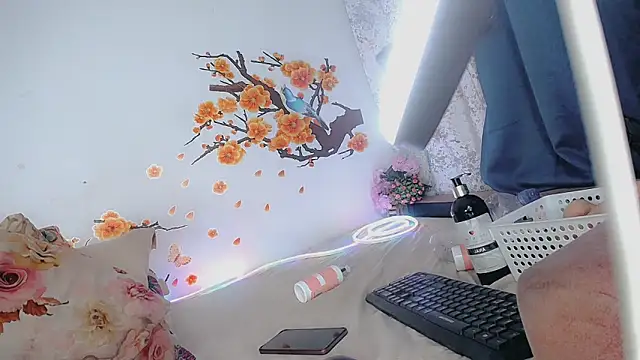 Khelany's cam snapshot