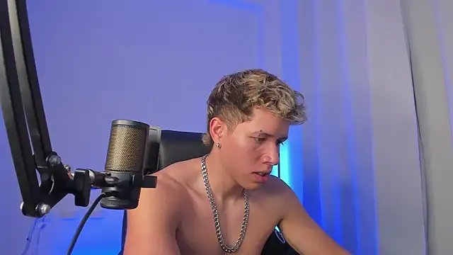 nathan_blake live sex cam