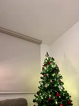 Rae_Lil_White live sex cam