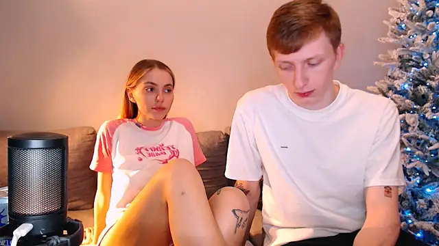 juliaanddima's cam snapshot