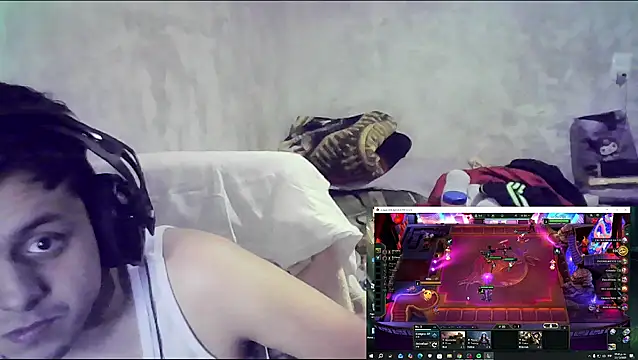 Giby_Grace's cam snapshot