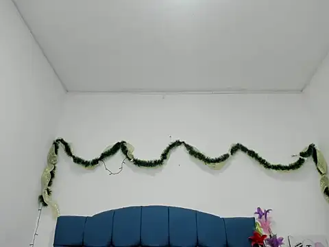 Aaron_Foxxx live sex cam