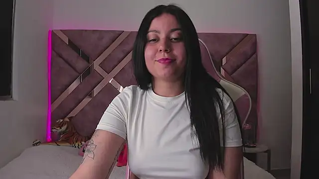 tigerbaby_'s cam snapshot