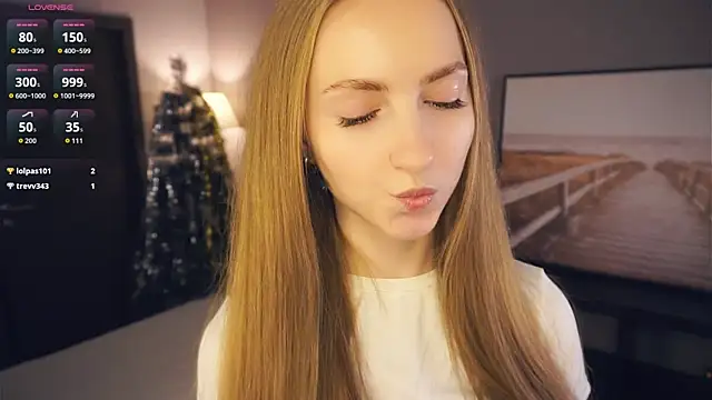 EsmaCarll's cam snapshot