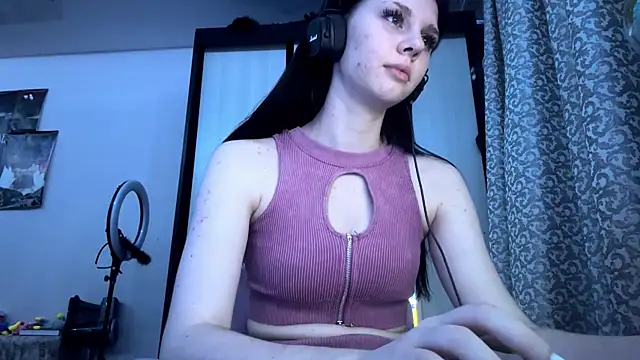 AnGallo's cam snapshot