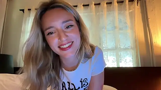 SirenaBelle's cam snapshot