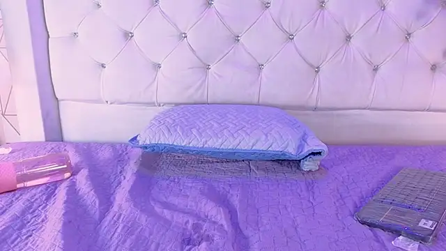 CatarinaMayer_'s cam snapshot