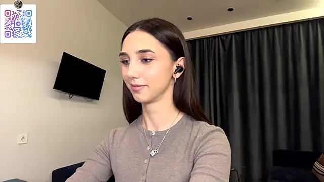 LinaMour's cam snapshot