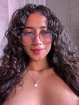 KaitlynLoveCam's cam snapshot