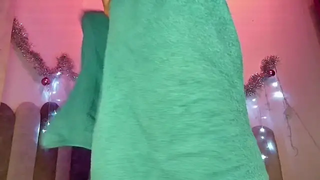 anais_tgn's cam snapshot