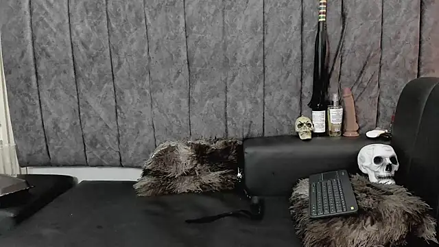 Rowan_Mills's cam snapshot