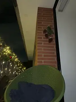 Brunettexio's cam snapshot