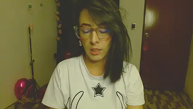 ella_peck's cam snapshot