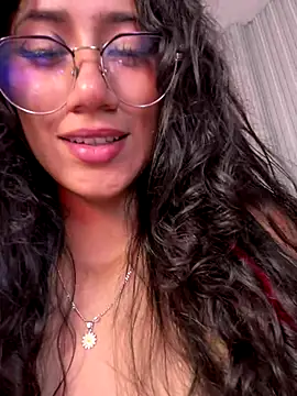 KaitlynLoveCam's cam snapshot