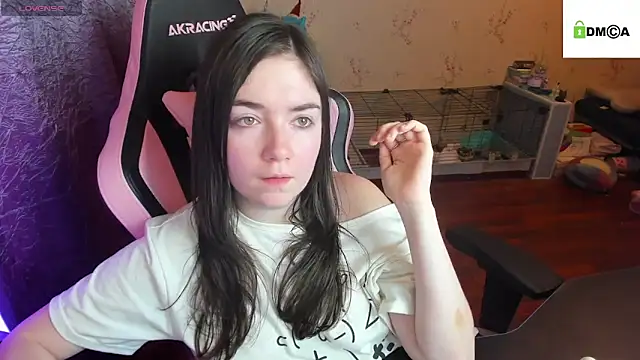 Crazy_forest_fairy's cam snapshot