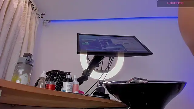 eva_rain_'s cam snapshot