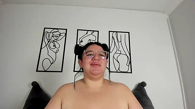 RubyPirsso18's cam snapshot