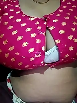 Pariraja_hot's cam snapshot