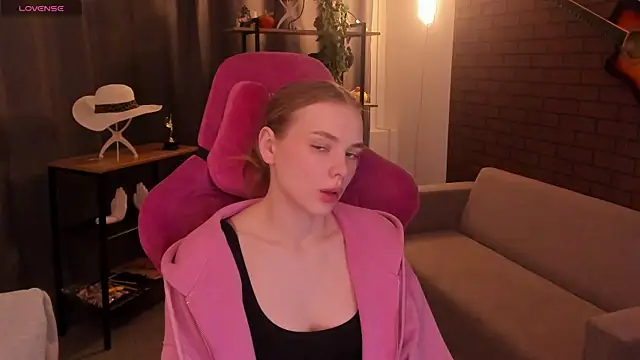 BellaHaadiid's cam snapshot