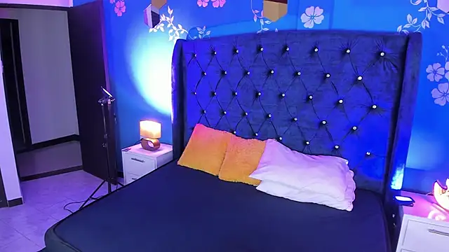 Issa_Clark01's cam snapshot