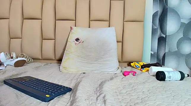 hannah_teehn's cam snapshot