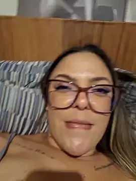 LiviaTavares_123's cam snapshot