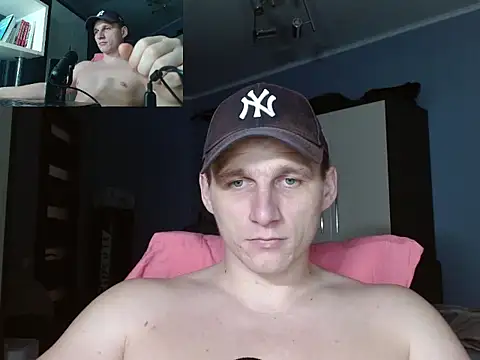 Poliglotjoe1 live sex cam