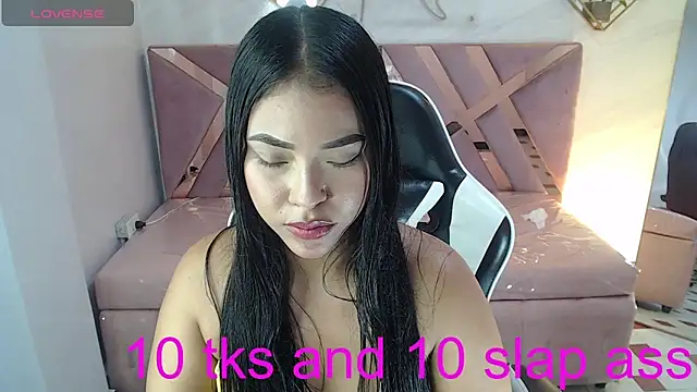 Kendall_Queen_v's cam snapshot