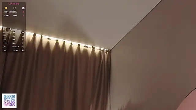 AngelenaCrittendon's cam snapshot