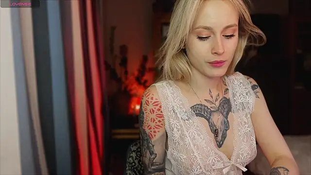 aviva_faith's cam snapshot