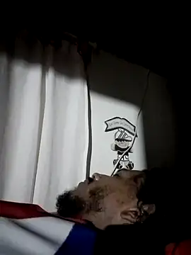 OfficialMineirinho's cam snapshot