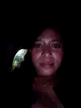 cindy_damm's cam snapshot