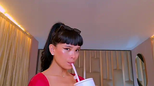 AgathaKondo_'s cam snapshot