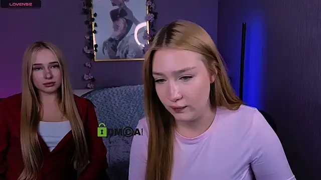 playful_sophie's cam snapshot