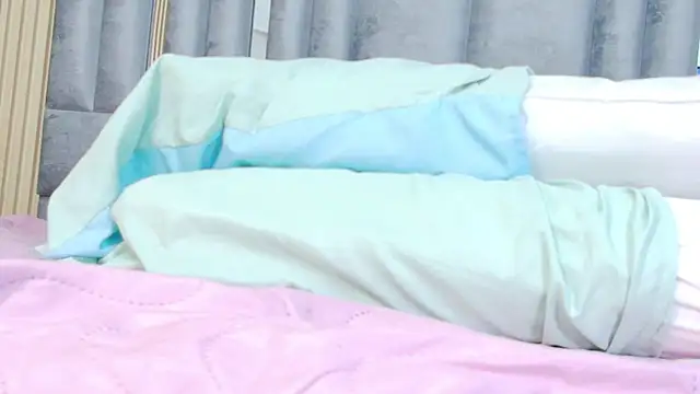 littleebluee's cam snapshot