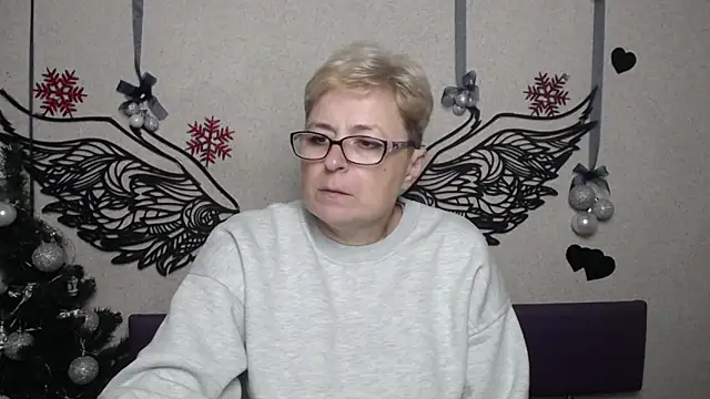 EmiliaGree's cam snapshot